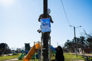 ¡INSTALAMOS WIFI EN LA PLAZA “LA PORTEÑA” EN MORENO SUR!