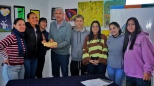 TODO LISTO PARA EL BAILE DE LA PRIMAVERA…