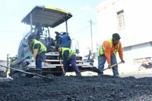 Avanzan las obras en las calles de Bahía…