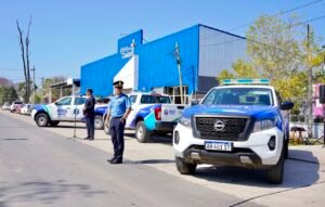 Las tres Comisarías locales cuentan con nuevas unidades móviles que permitirá fortalecer el despliegue de los agentes policiales….