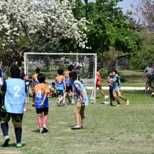 ¡Arrancó la Copa Resistencia Juega con más de 300 chicos y chicas disfrutando de deporte, juegos y valores en comunidad!…