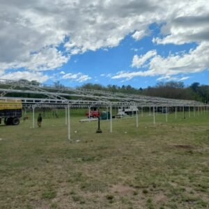 ¡Ya comenzó el armado de la Carpa Gigante en Villa Giardino!…