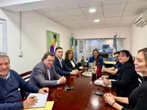 ᴛʀᴀʙᴀᴊᴀɴᴅᴏ ᴘᴏʀ ᴍᴀ́s ʙᴇɴᴇғɪᴄɪᴏs ᴘᴀʀᴀ ʟᴀ ᴄᴏᴍᴜɴɪᴅᴀᴅ…