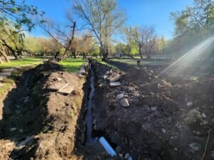 Continuamos con las tareas de mantenimiento urbano en los espacios públicos….