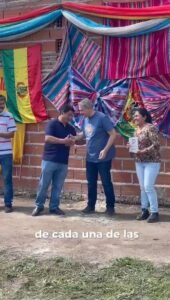 Golía acompañó con alegría los 11 años de la Colectividad Boliviana