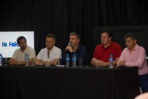 Se presentó la Gran Peña Solidaria “Juntos por el Hospital”…
