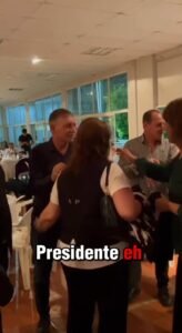 El intendente Horacio Compagnucci junto a la directora de cultura y educación @mariaveronicavismara participó de la Cena Aniversario del Clu…