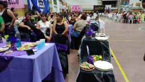 𝗖𝗘𝗡𝗔 𝗗𝗘 𝗟𝗔𝗦 𝗠𝗔𝗗𝗥𝗘𝗦…