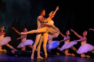 El Ballet de San Petersburgo en Capilla del Monte con “El lago de los cisnes”…