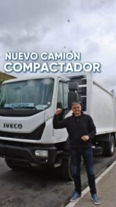 Adquirimos un nuevo camión compactador 0 km con caja automática, que se incorpora a la flota municipal….