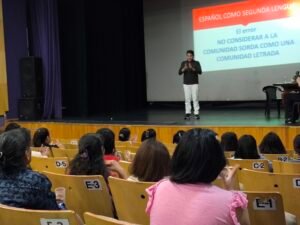 En Güemes construimos  puentes ayudando a mejorar la comunicación cotidiana de la comunidad sorda….