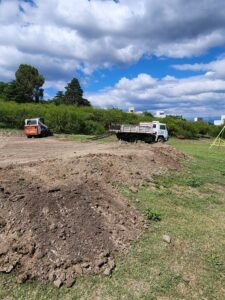 Se comenzó con las obras de puesta en valor de la Plaza Nativa Joaquin, ubicada en el Barrio Villa San Roque de Lago…