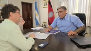 El Ministro 𝗠𝗮𝗿𝗶𝗼 𝗠𝗶𝗺𝗲𝘀𝘀𝗶 recibió al intendente de Gral. Güemes, Carlos Ketty Rosso con quien realizan  un repaso de las distintas acciones …