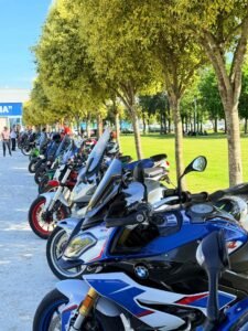 ¡Te invitamos a seguir disfrutando del Motoencuentro en el Paseo de la Guitarra!…