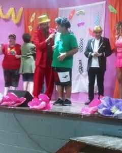 El Circo de Luz iluminó nuestra comunidad…