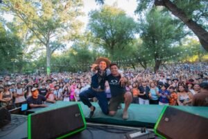 Capilla de fiesta con una increíble presentación de Paquito Ocaño…