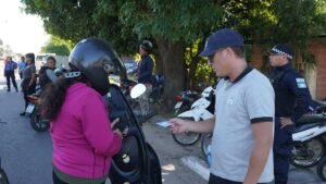 Con el despliegue de los equipos de la Dirección de Tránsito y Patentes, La Guardia Urbana Municipal (GUM) y la colaboracion de la Policia …