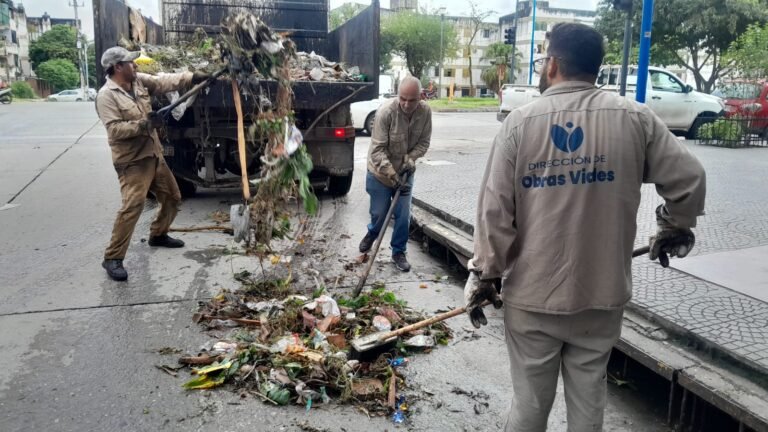 Nuestras áreas operativas reforzaron las tareas de limpieza de desagües e imbornales que llevamos adelante de forma permanente para evitar a…