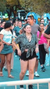 PEATONAL DE SALSA Y BACHATA…