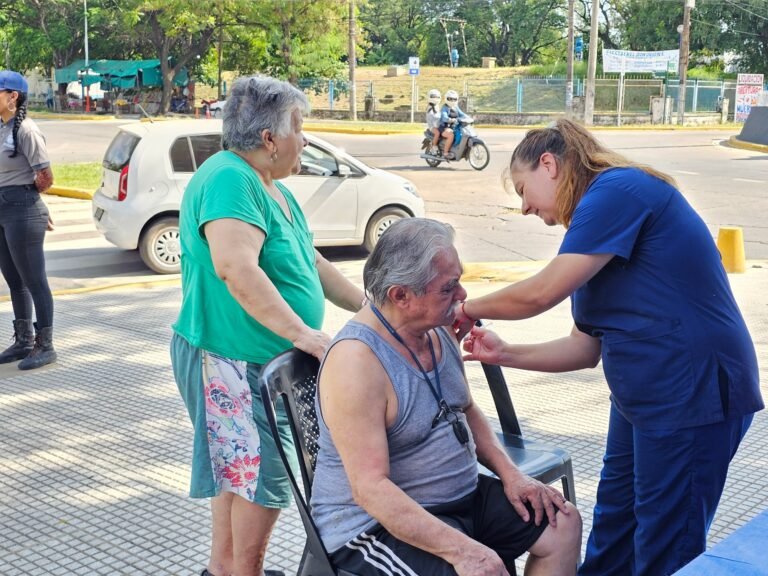 Desde el Municipio, a través de la Coordinación de Salud, realizamos una nueva posta de vacunación en la vereda del Nuevo Banco del Chaco, a…