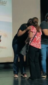 Hoy vivimos un momento muy especial con la entrega de certificados a quienes participaron en la capacitación de cuidado y mantenimiento de …