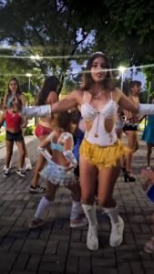 La comparsa y batucada Estrella del Mirador llegan con todo su color y energía este 28 de febrero para hacer vibrar la ciudad….