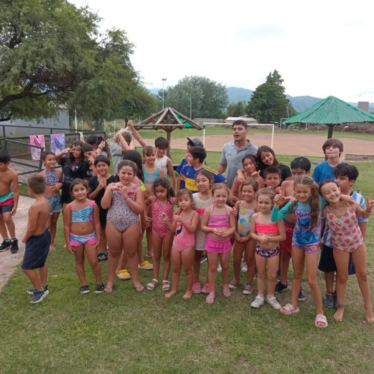 Con mucha alegría cerramos una nueva edición de la Escuela de Verano 2026 en Villa Parque Siquiman….