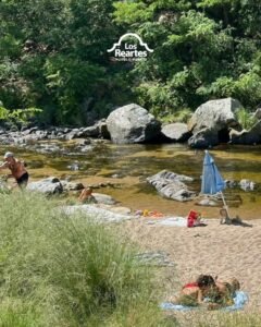En Los Reartes cada rincón del río tiene su magia… Momentos compartidos en pareja, en familia, con amigos, recuerdos que quedan por siempre …