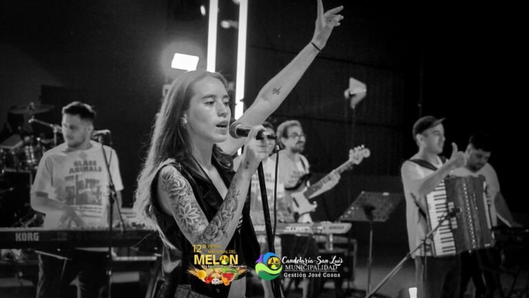 ¡Cierre a pura música y alegría!…