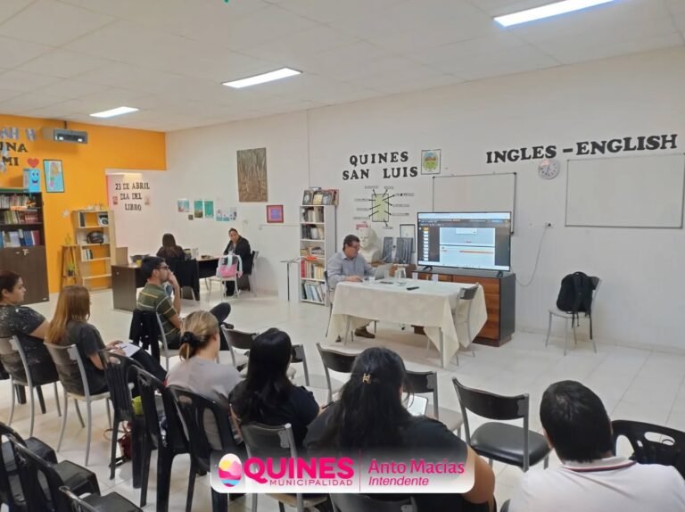 Capacitación en Tramix para el personal municipal de Quines…