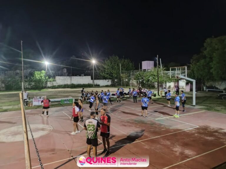 El pasado miércoles 4 de marzo, en el Miniestadio Municipal, se llevó a cabo un Encuentro de Newcom Mixto en el marco de las actividades org…