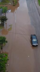 Junto al Ministerio de Desarrollo Social de Catamarca y su equipo de Acción Social Directa, recorrimos las zonas más afectadas por el tempor…