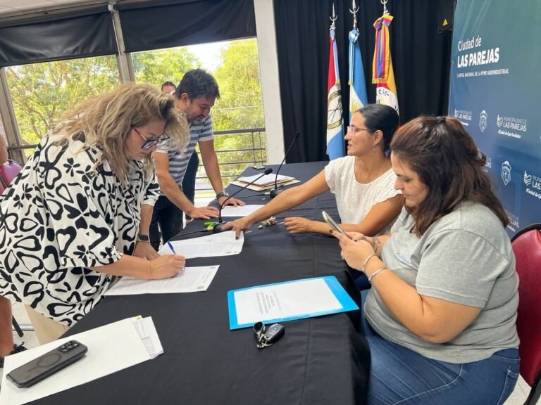 Se realizó en @casadelbicentenario.lasparejas el Concurso de Precios para la contratación del seguro del parque automotor (año 2026/2027)….