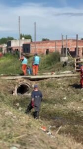 Seguimos con los trabajos de limpieza, mantenimiento y desobstrucción….