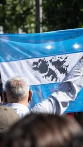 SIEMPRE SERÁN HÉROES…