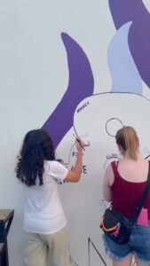 LAS MUJERES DEJAN HUELLA…