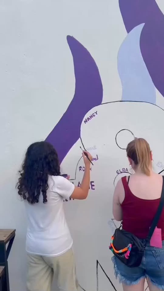 LAS MUJERES DEJAN HUELLA…