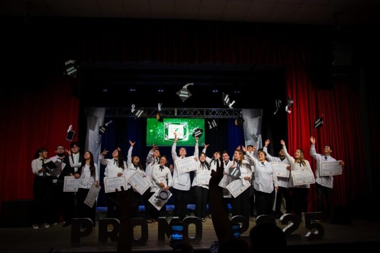 ACOMPAÑAMOS EL ACTO DE COLACIÓN DEL ISFD “JUAN FACUNDO QUIROGA”…