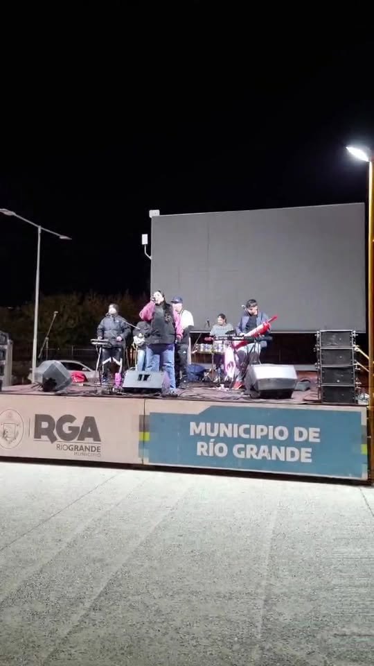 VIVO | ¡C Baila Cumbia en el Patio Gastronómico!