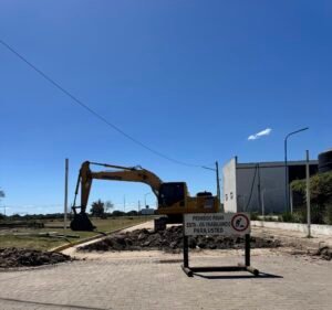 •Obras de mejoramiento y pavimentación en calle  Los Jacarandá•…