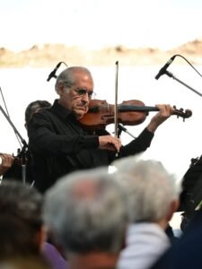 ORQUESTA EN EL MALBA DE ESCOBAR…