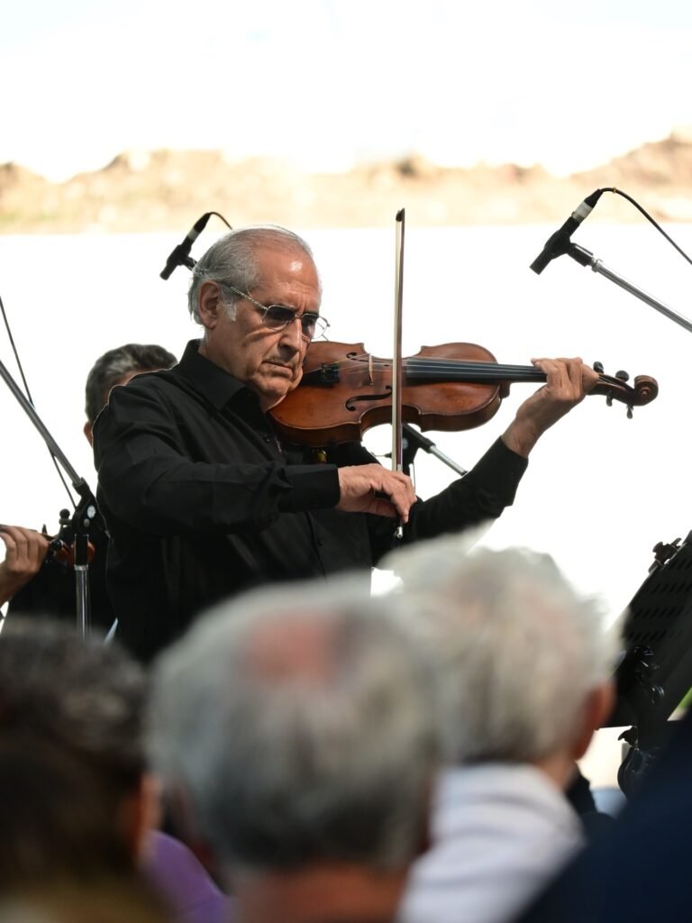 ORQUESTA EN EL MALBA DE ESCOBAR…