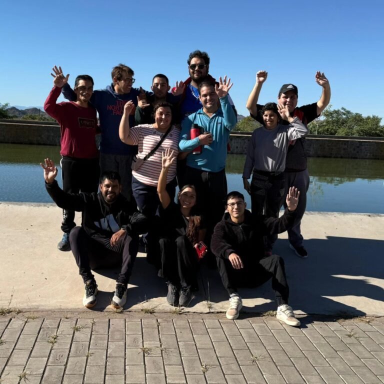 SONRISAS EN MOVIMIENTO – ACTIVIDADES RECREATIVAS Y DEPORTIVAS INCLUSIVAS…