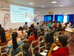 Con una gran convocatoria, dimos inicio a una nueva edición del Taller de Atención al Cliente….