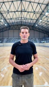 Ya está en Dolores Diego García, ex jugador de la Selección Argentina de básquet, para comenzar a vivir la previa de lo que será el gran tor…