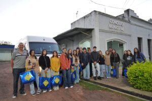 SEGUIMOS ACOMPAÑANDO A NUESTROS JÓVENES…