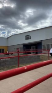 El quirófano móvil de Zoonosis sigue presente en el barrio 400 Viviendas Sur, con servicios gratuitos para las mascotas del barrio….