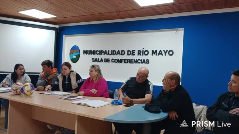 Transmisi\u00f3n en directo de Rio Mayo”},”is_text_only_story”:false,”id”:”UzpfSTYxNTg1MjgwMzY5ODM0OlZLOjE5ODA0ODIwODU4ODU5NDY=”},”__module_…