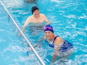 ¡Así se mantienen activos nuestros adultos y adultas mayores!…